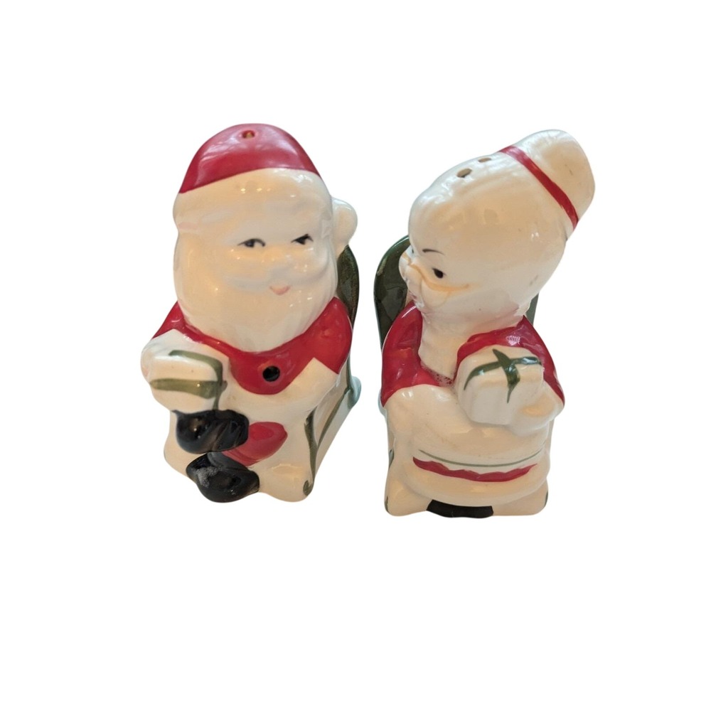 Shakers Ceramic Santa & Mrs. Claus Rocking‎ Chairs 1980 Plugs Included